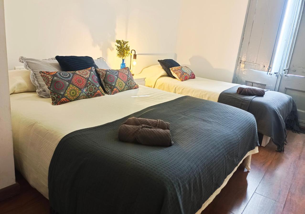 By Plaza Real Budget Auberge de jeunesse Barcelone