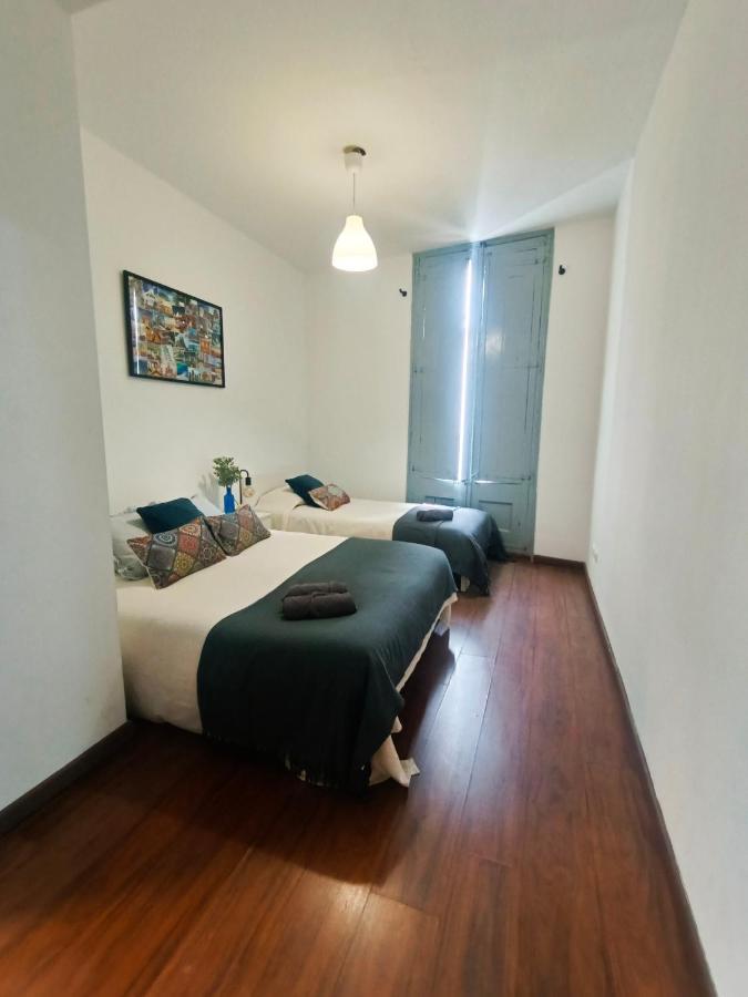 By Plaza Real Budget Auberge de jeunesse Barcelone