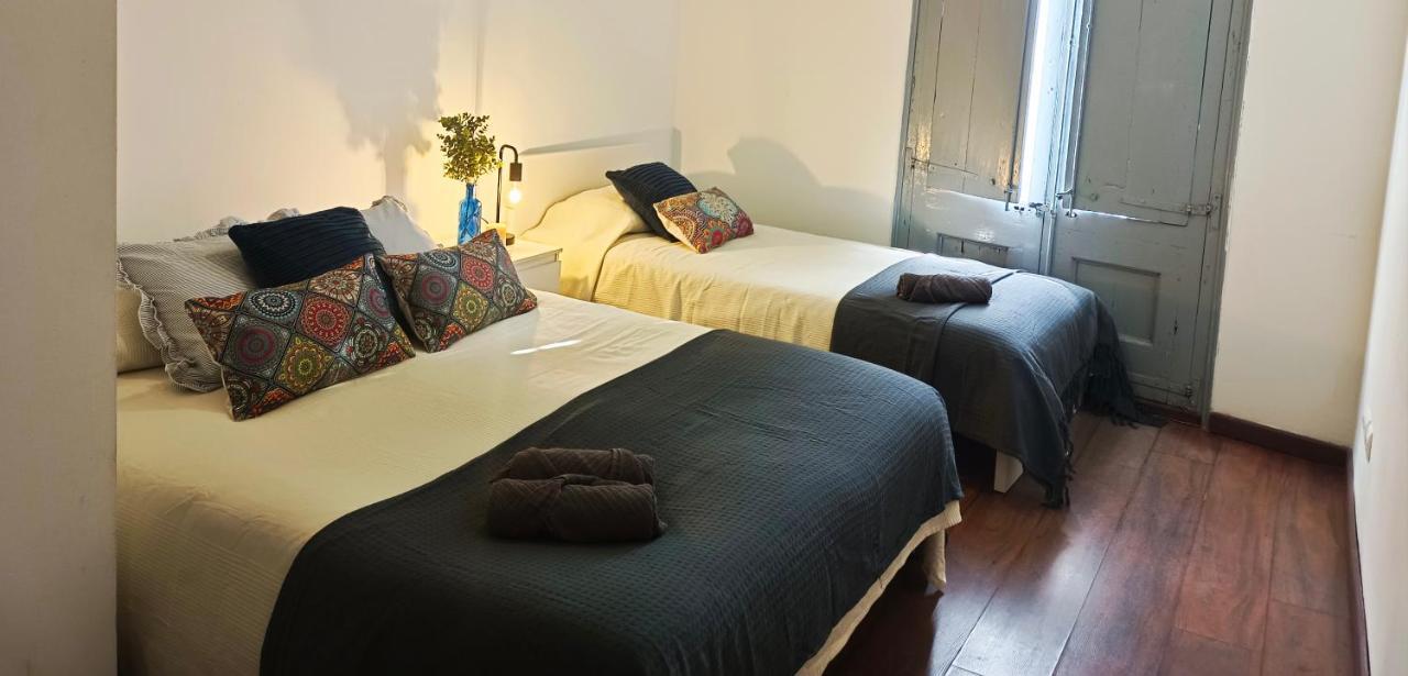 By Plaza Real Budget Barcelone