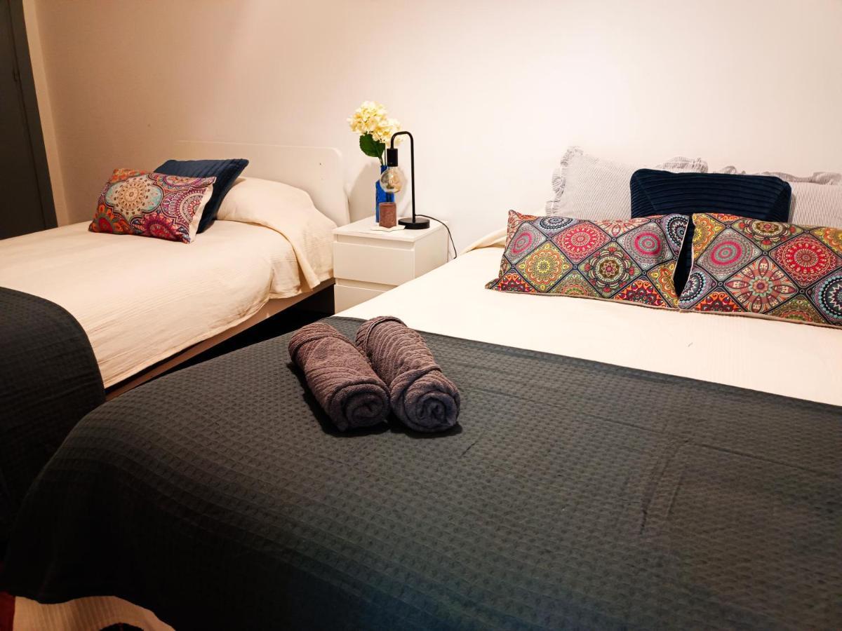 By Plaza Real Budget * Barcelone