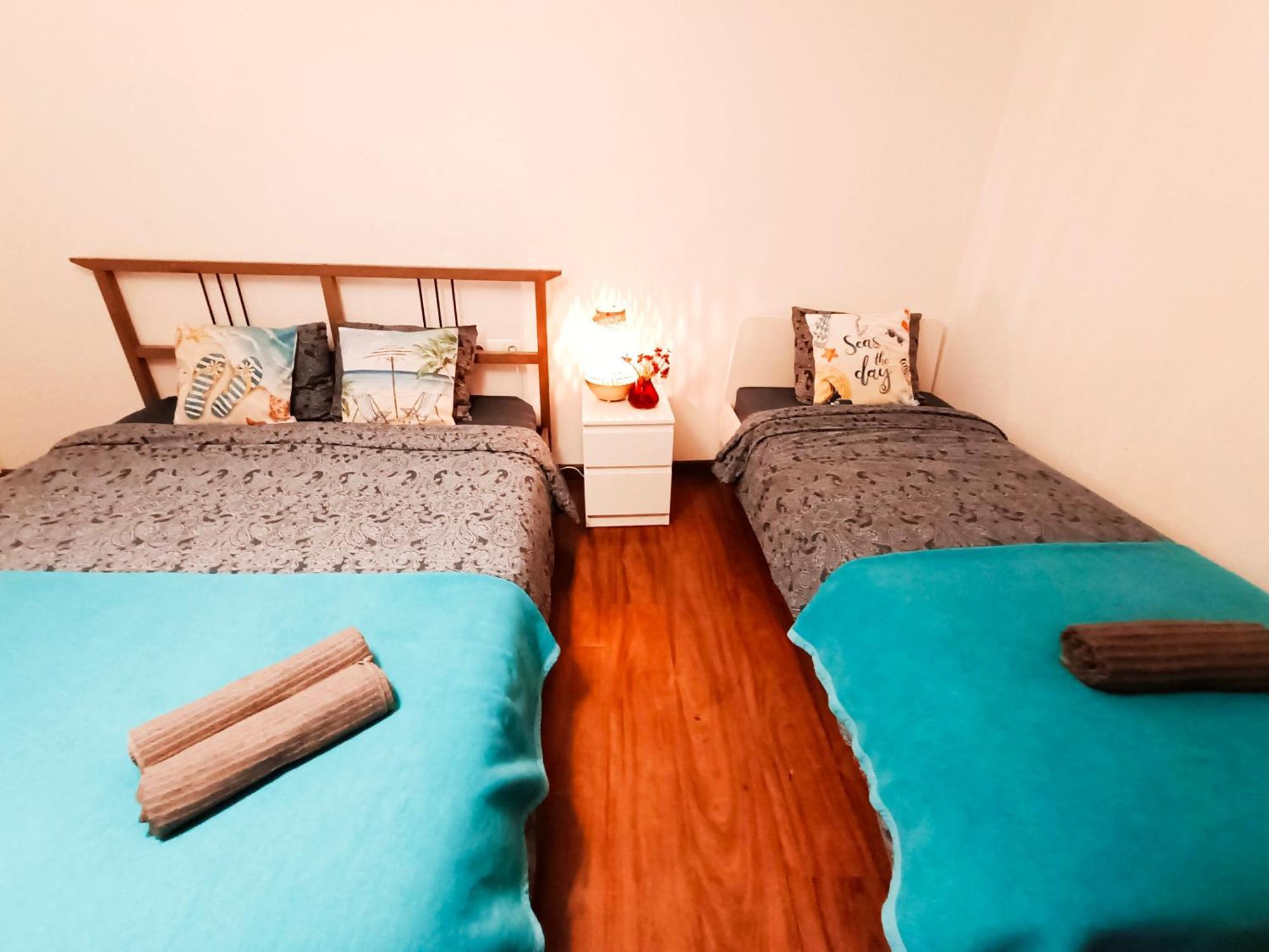 Auberge de jeunesse By Plaza Real Budget *